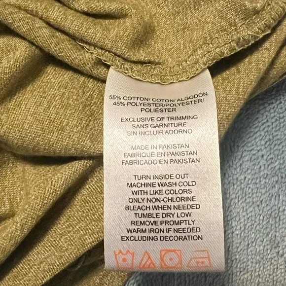 Men’s Wolverine shirts size XL - Picture 5 of 5